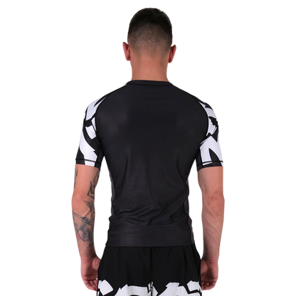 Scramble Baka Rash Guard Short Sleeve - Black