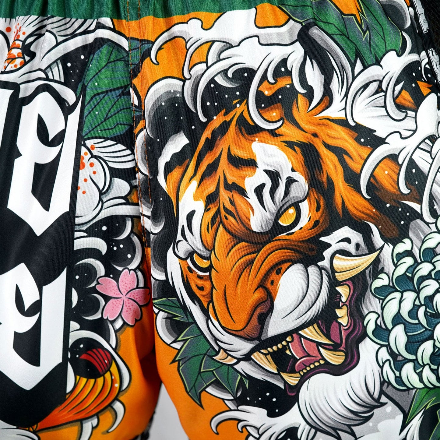 MSC105 TUFF Muaythai Shorts Retro Style Tora Mori to Kingyo